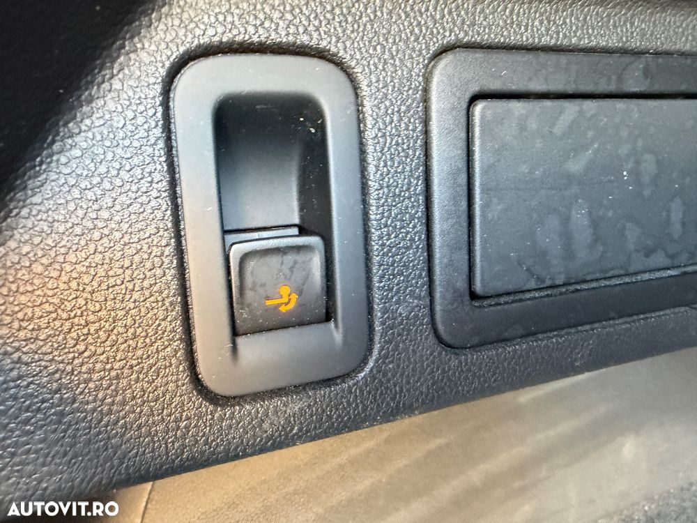 Volkswagen Tiguan 2.0 TDI SCR 4MOTION DSG Elegance - 9