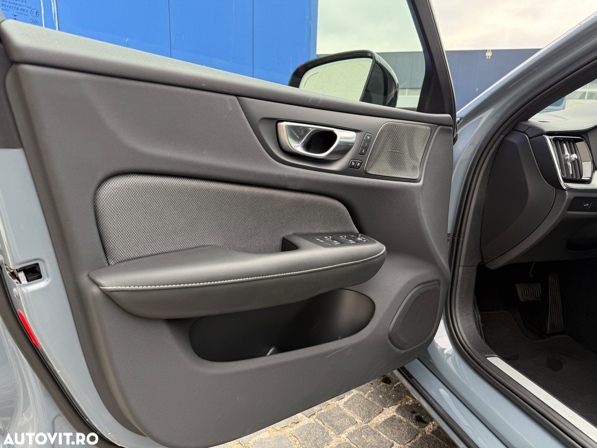 Volvo S60 B5 B AWD Ultimate Dark - 13