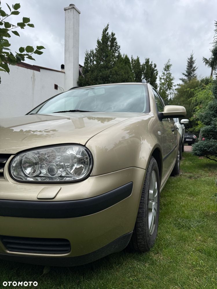 Volkswagen Golf 1.6 FSI Comfortline - 8