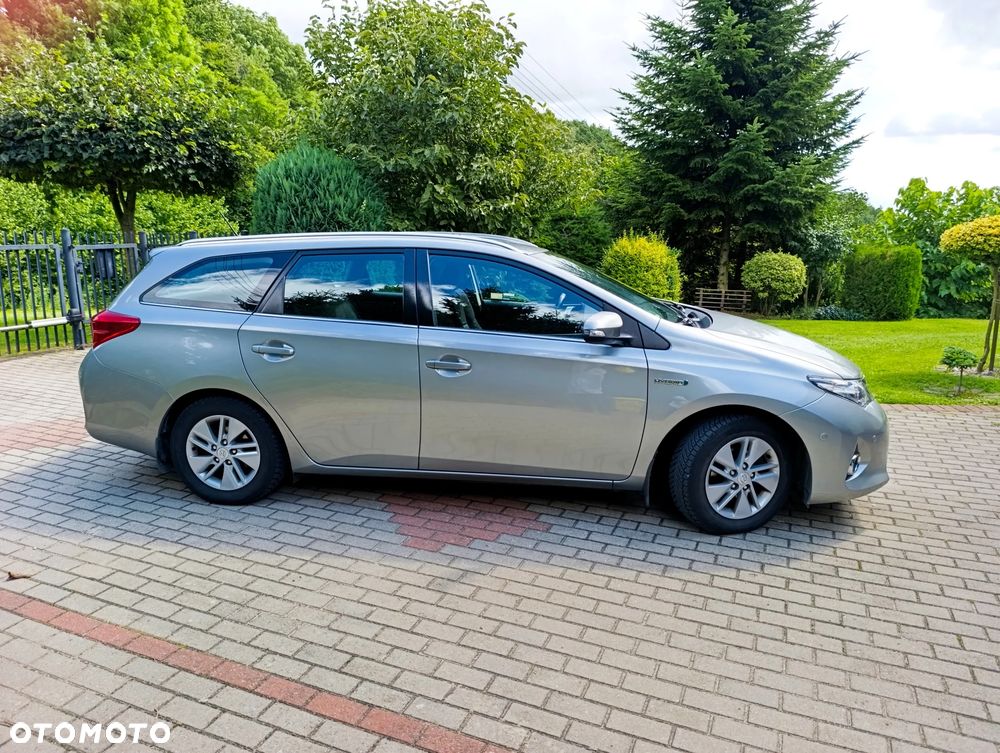Toyota Auris - 4