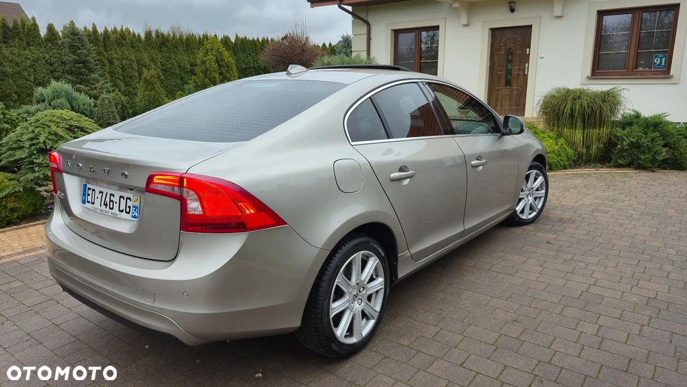 Volvo S60 D3 Geartronic Summum - 14