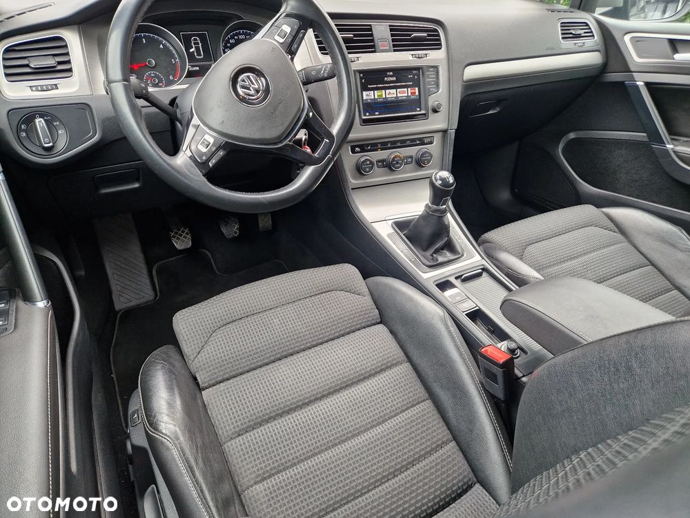 Volkswagen Golf 1.6 TDI BlueMotion Technology Comfortline - 10