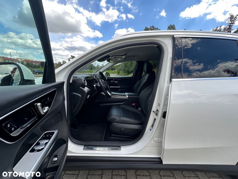 Mercedes-Benz GLC 220 d 4Matic 9G-TRONIC AMG Line Advanced - 28