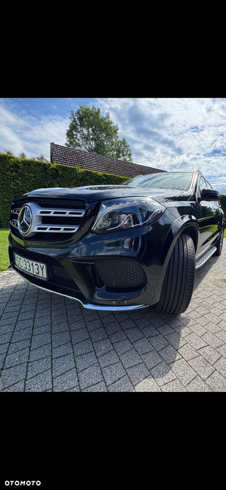 Mercedes-Benz GLS - 1