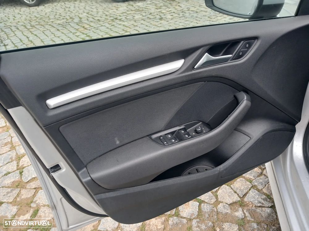 Audi A3 Sportback 1.6 TDI Attraction - 20