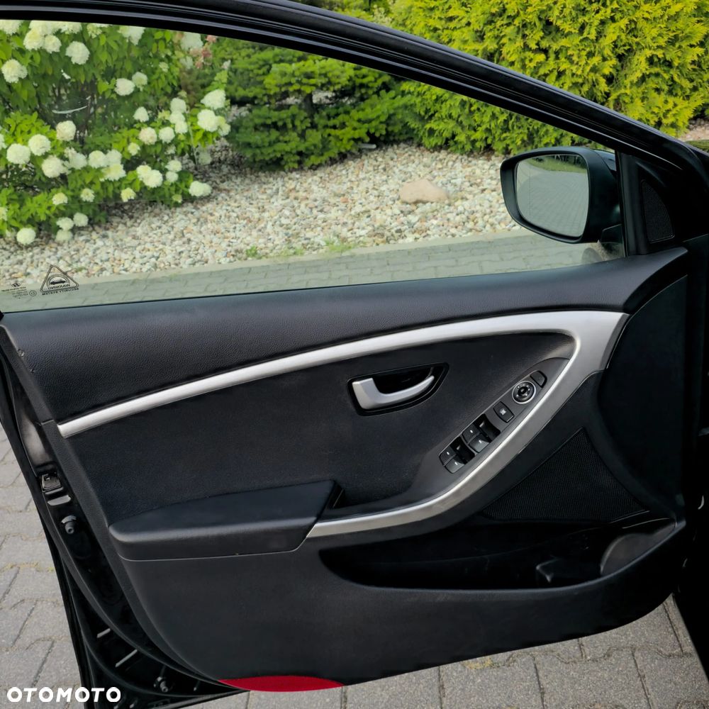 Hyundai i30 1.6 Automatik Style - 25