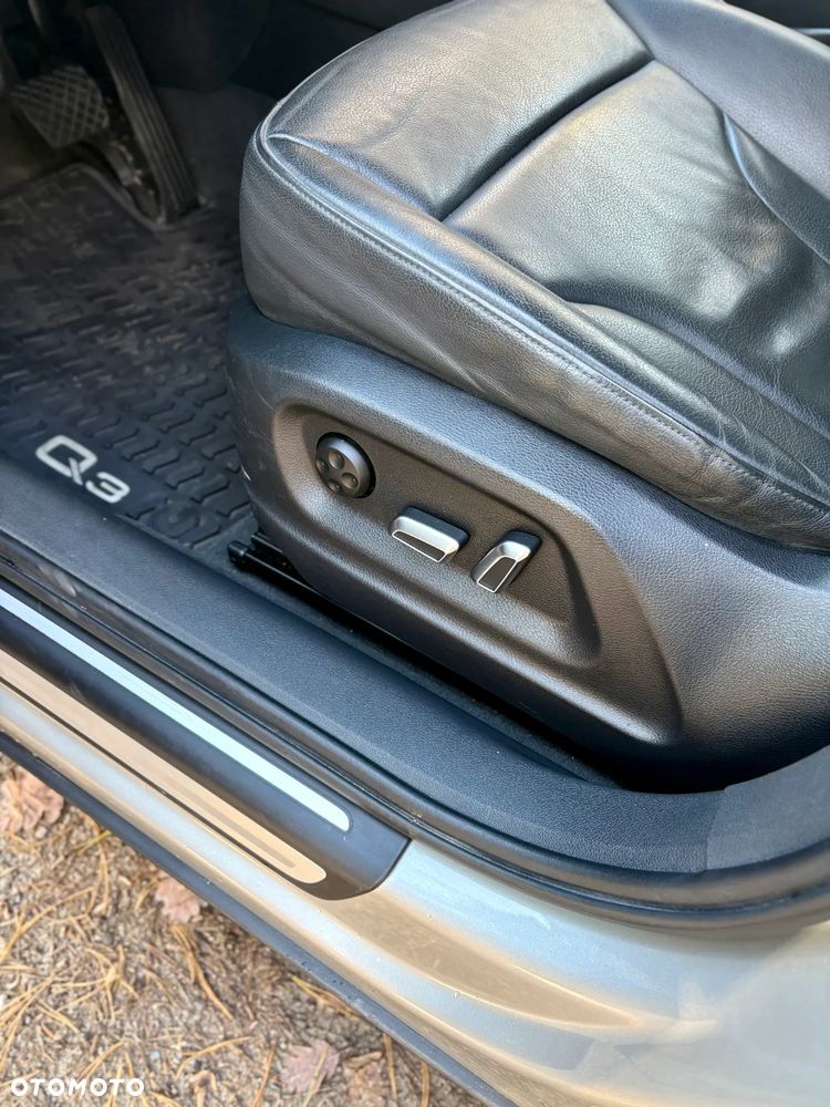 Audi Q3 2.0 TFSI quattro S tronic design - 20