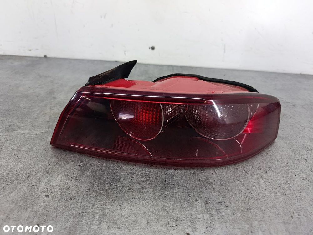 LAMPA TYLNA PRAWA ALFA ROMEO 159 F9395328 KOMBI - 1