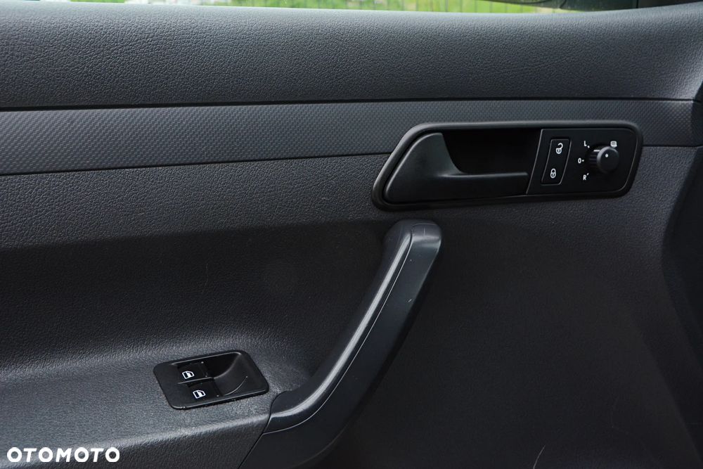 Volkswagen Caddy MAXI - 12