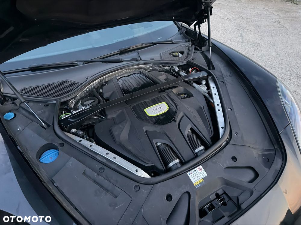 Porsche Panamera 4S E-Hybrid - 29
