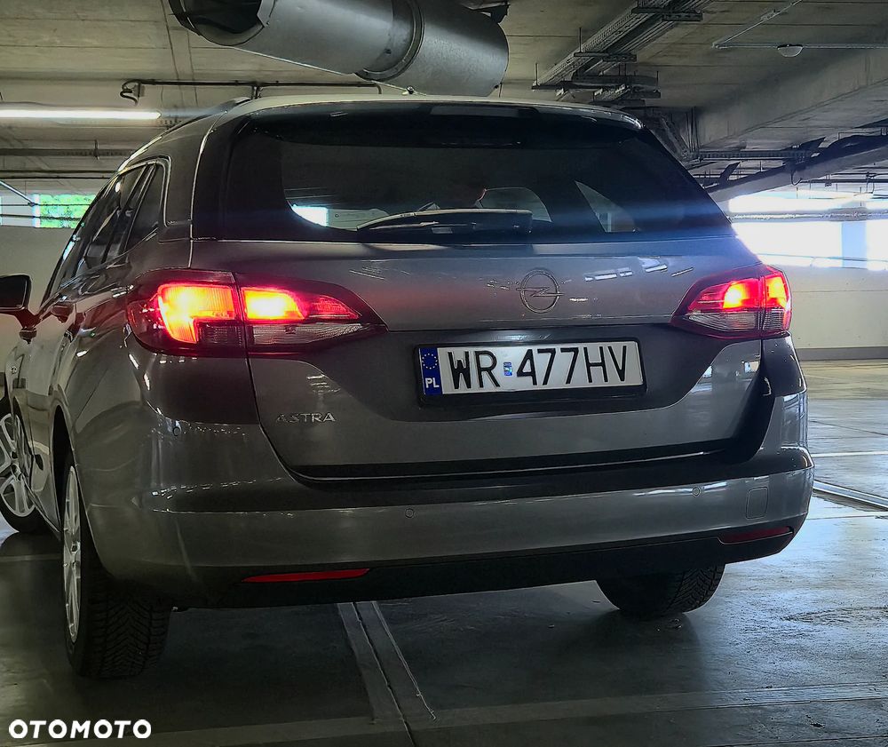 Opel Astra 1.2 T Elegance S&S - 4