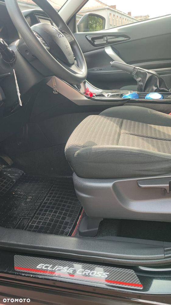 Mitsubishi Eclipse Cross - 11