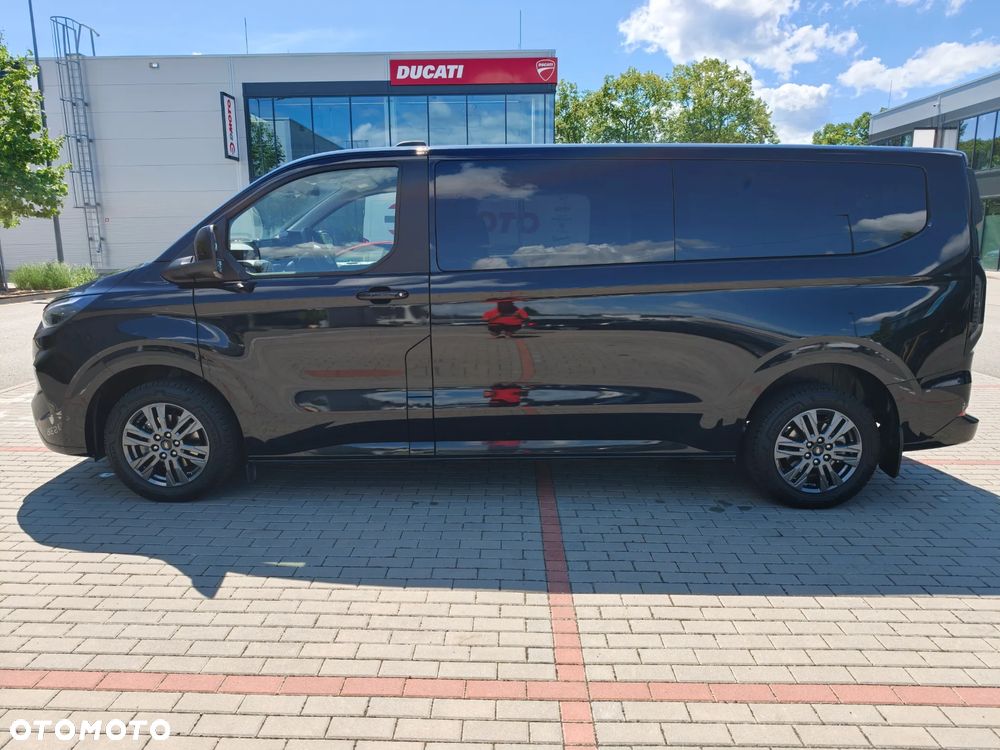 Ford Tourneo Custom 2.0 EcoBlue 320 L2 Titanium - 2