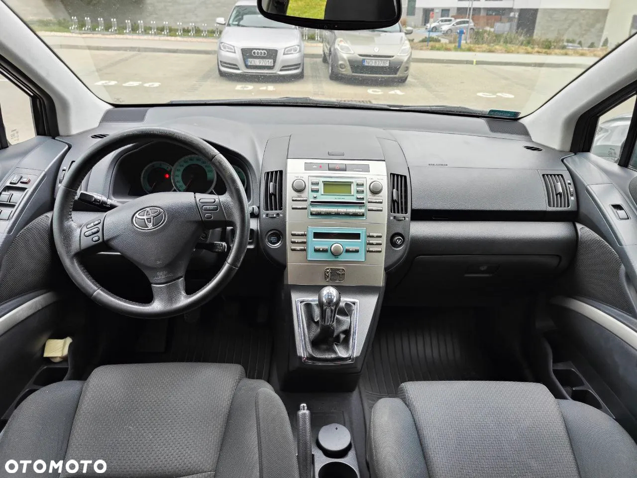 Toyota Corolla Verso - 6