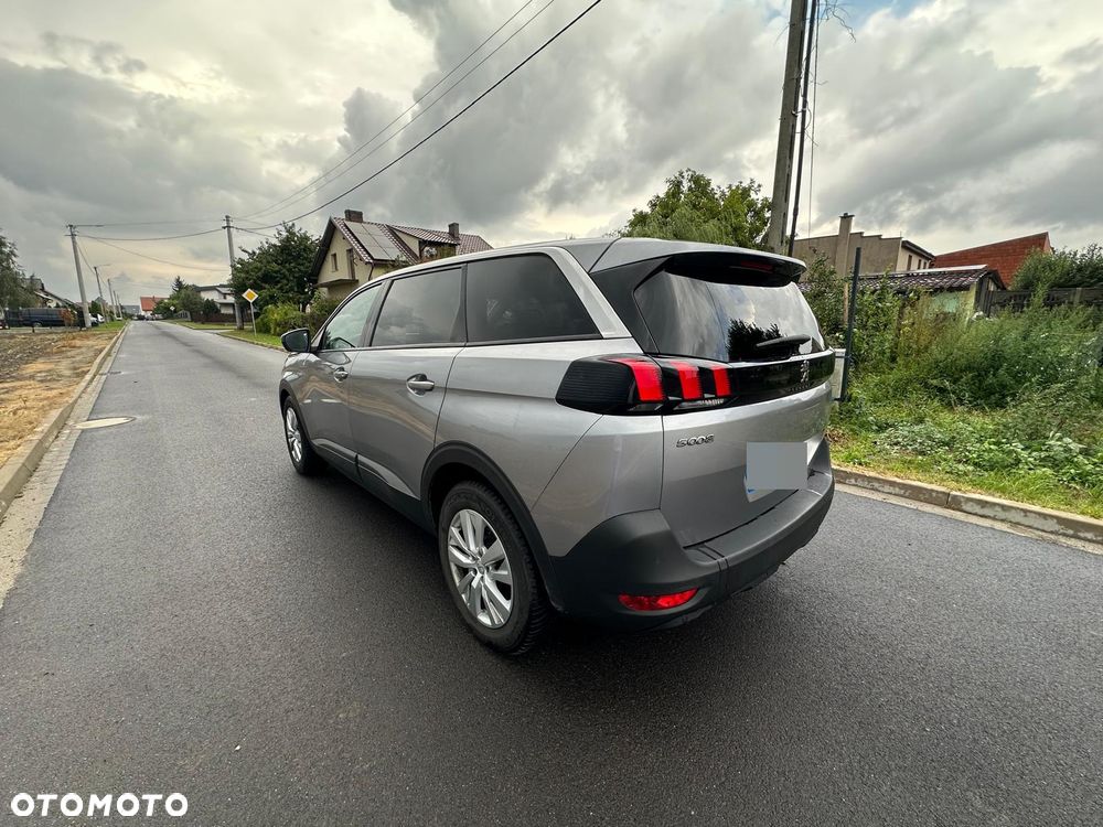 Peugeot 5008 - 3
