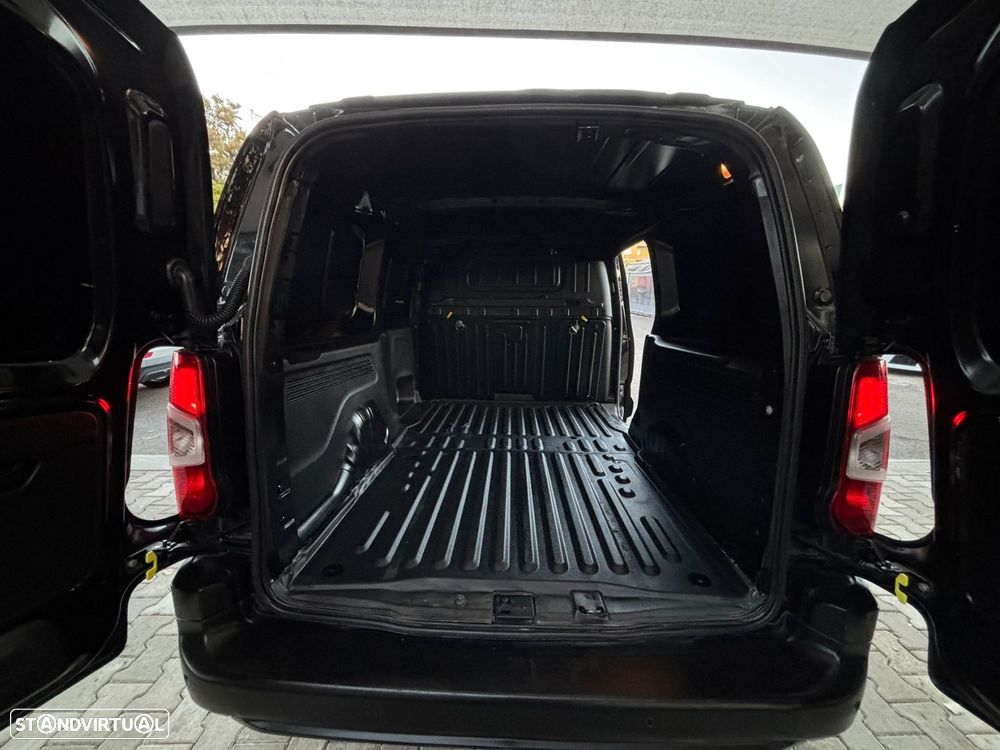 Peugeot Partner 1.5 BlueHDi Asphalt Longa EAT8 - 16