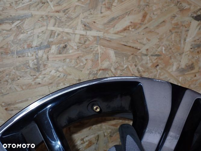 HONDA CIVIC X 8Jx18 ET50 5x114,3 felga aluminiowa - 11
