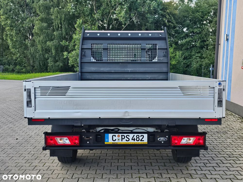 Ford Transit - 25