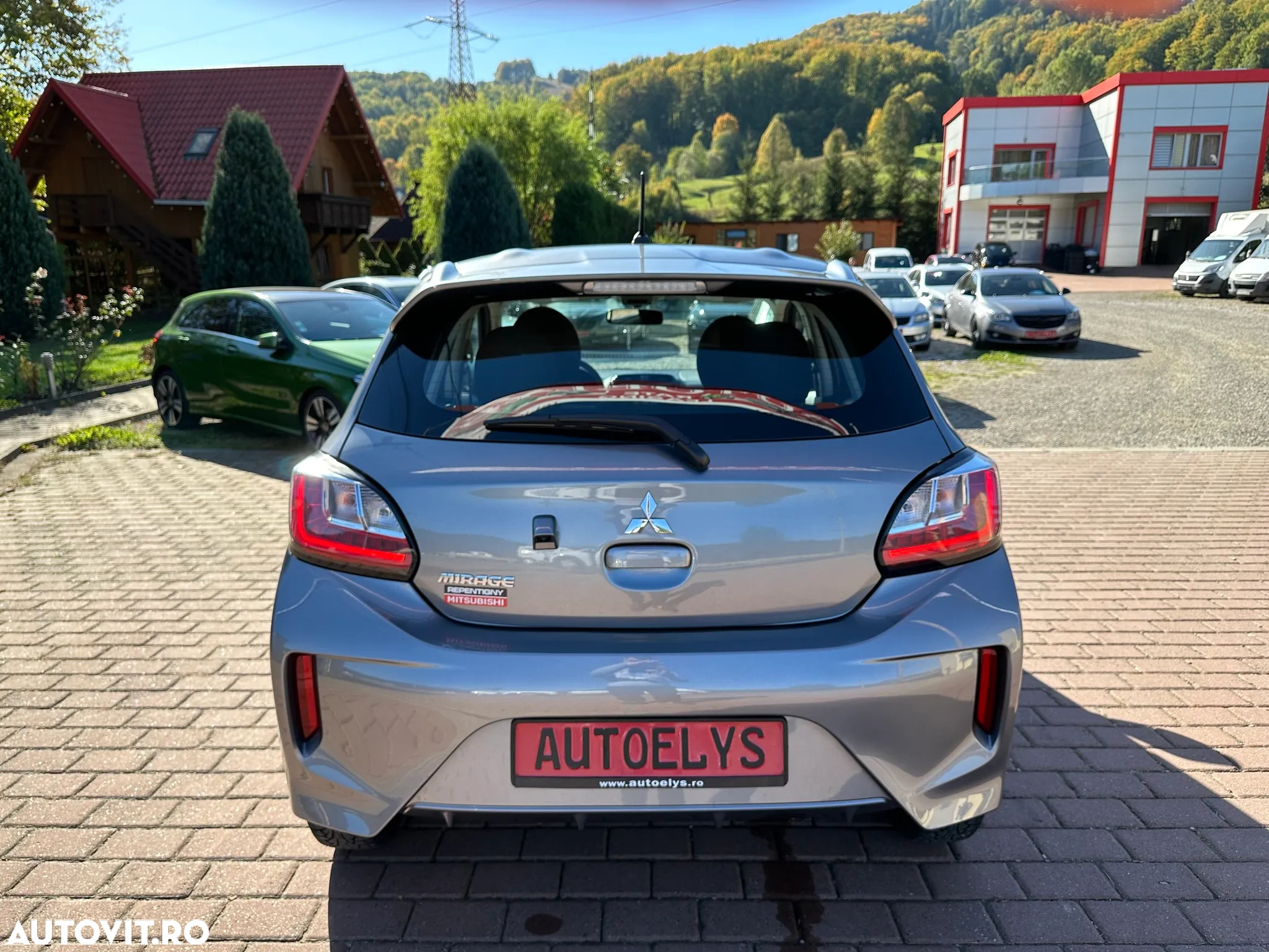 Mitsubishi Mirage - 9
