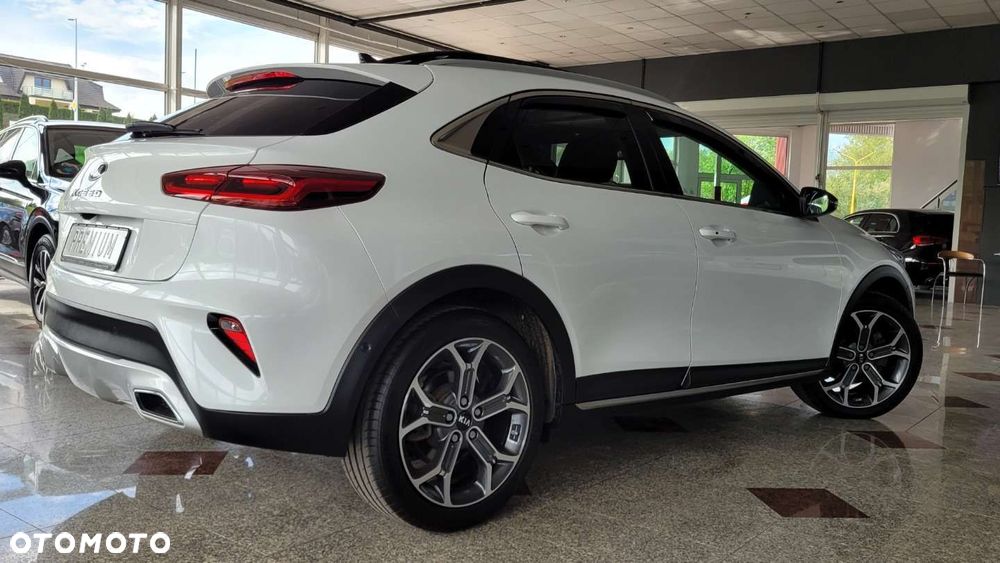 Kia XCeed - 11