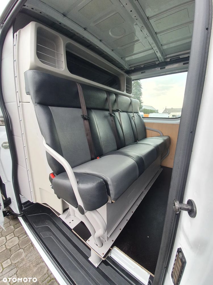 Mercedes-Benz Sprinter - 17