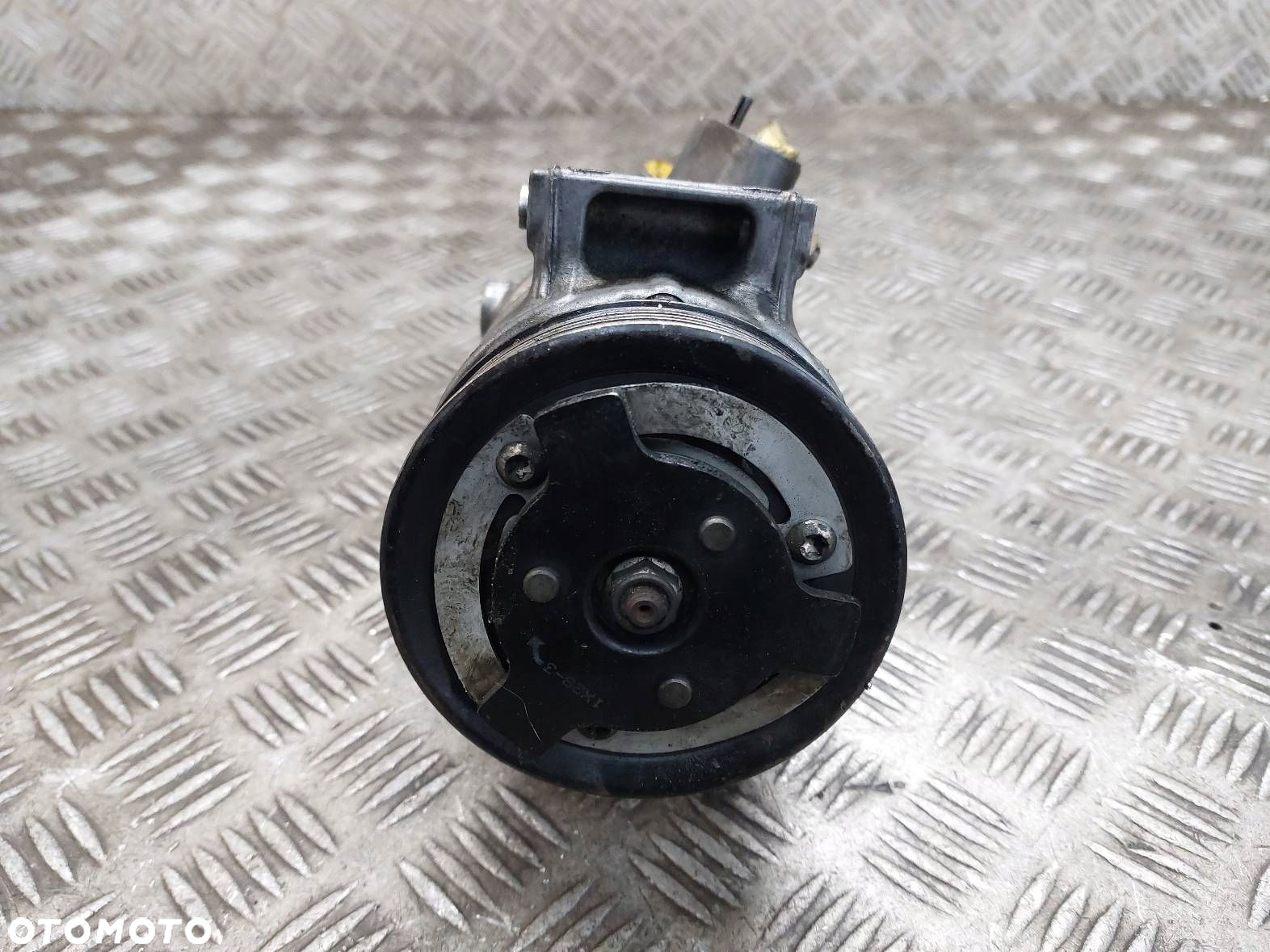SPRĘŻARKA KOMPRESOR KLIMATYZACJI  VOLKSWAGEN GOLF VI 5N0820803C - 3