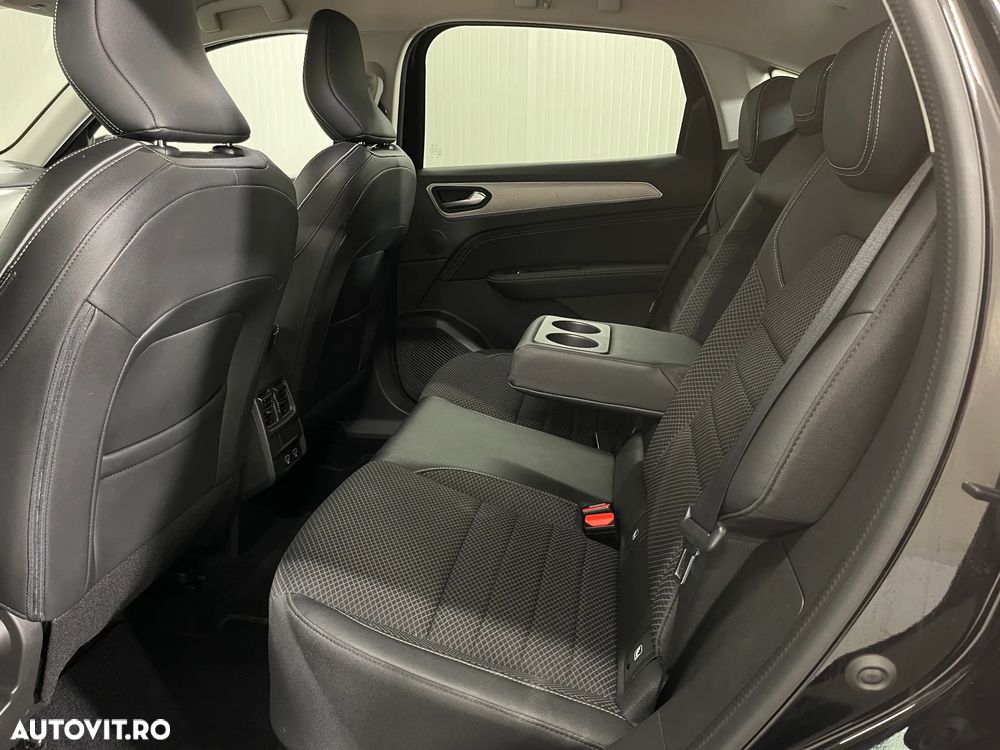 Renault Arkana E-TECH 145 Evolution - 12