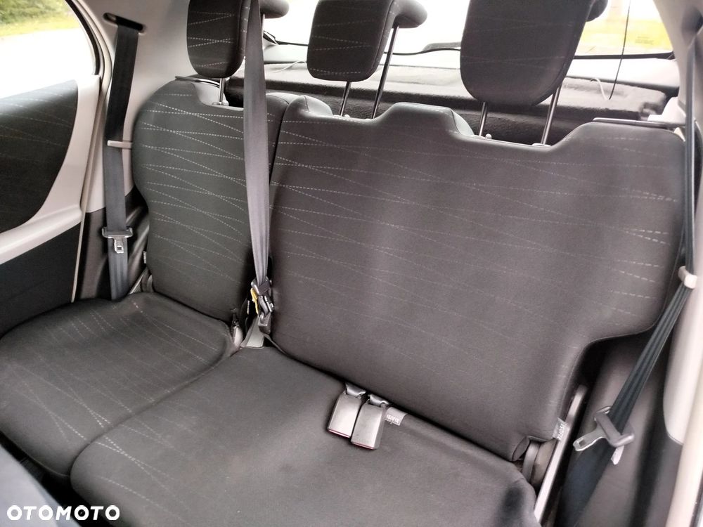 Toyota Yaris - 17