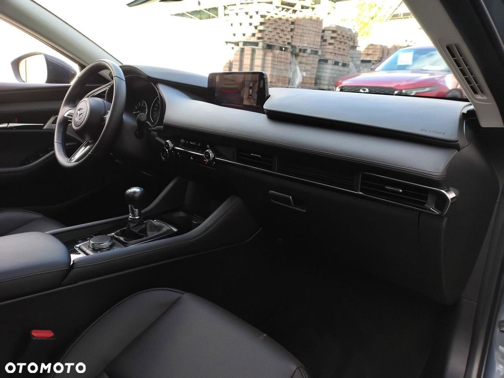 Mazda 3 2.0 mHEV Takumi - 33