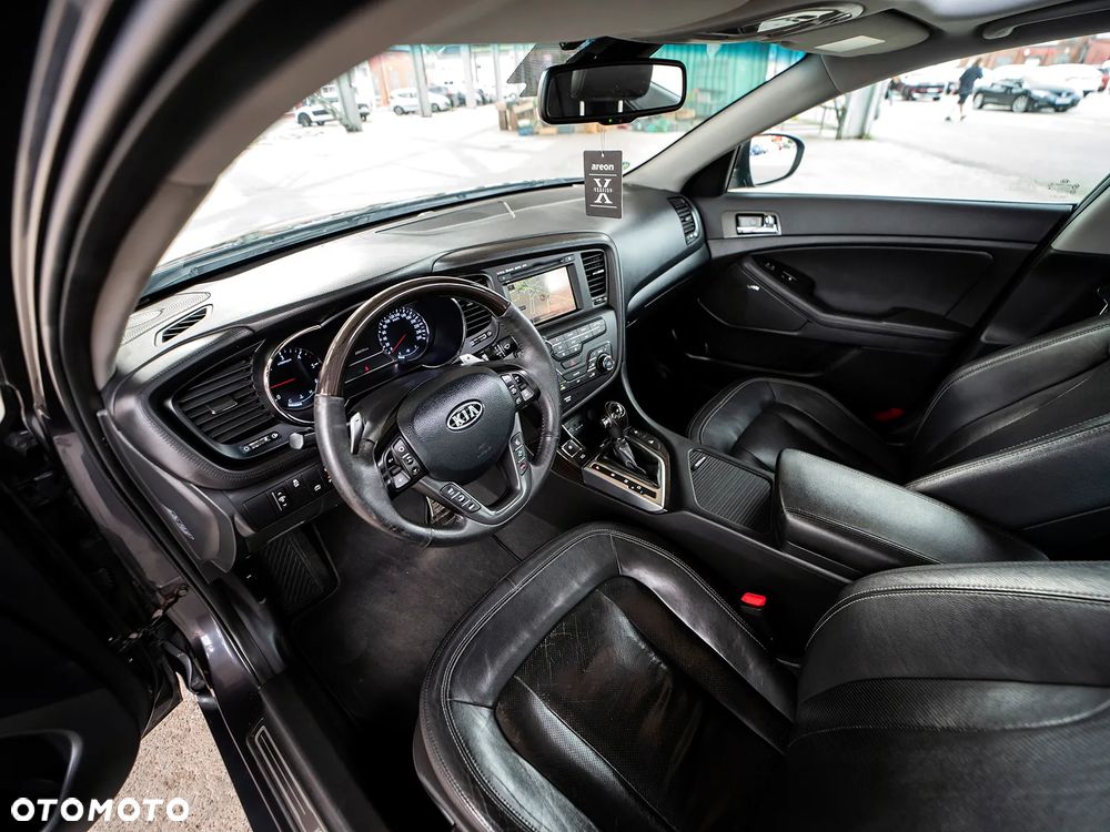 Kia Optima - 14