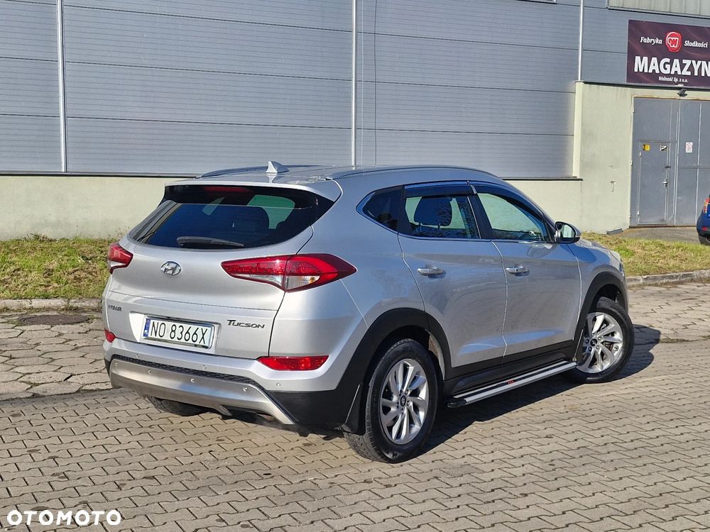 Hyundai Tucson 1.6 GDI BlueDrive Style 2WD - 12