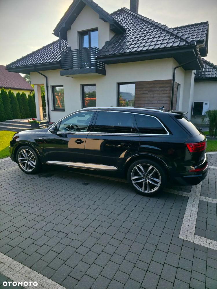 Audi Q7 - 10