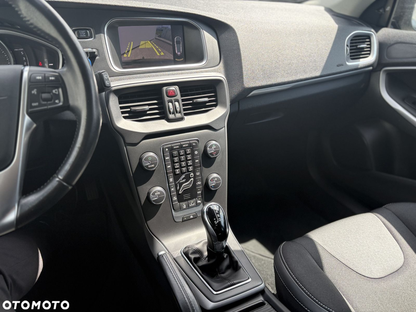 Volvo V40 - 16