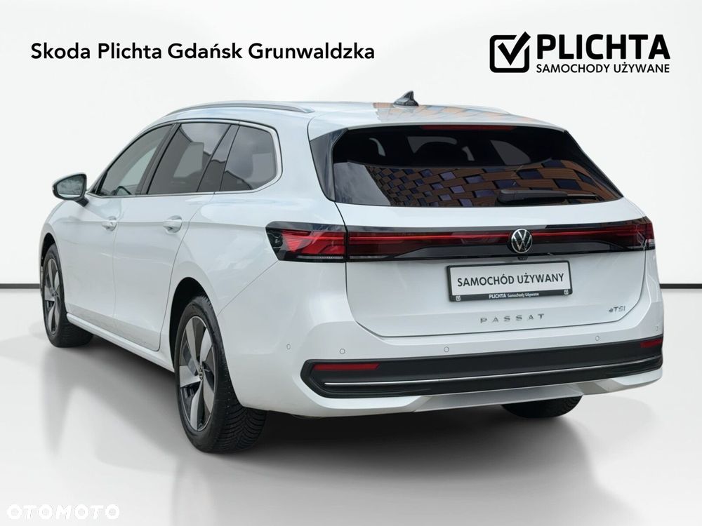 Volkswagen Passat - 8