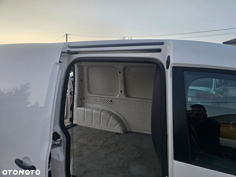 Volkswagen Caddy - 15