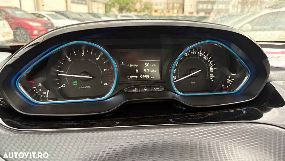 Peugeot 2008 - 10
