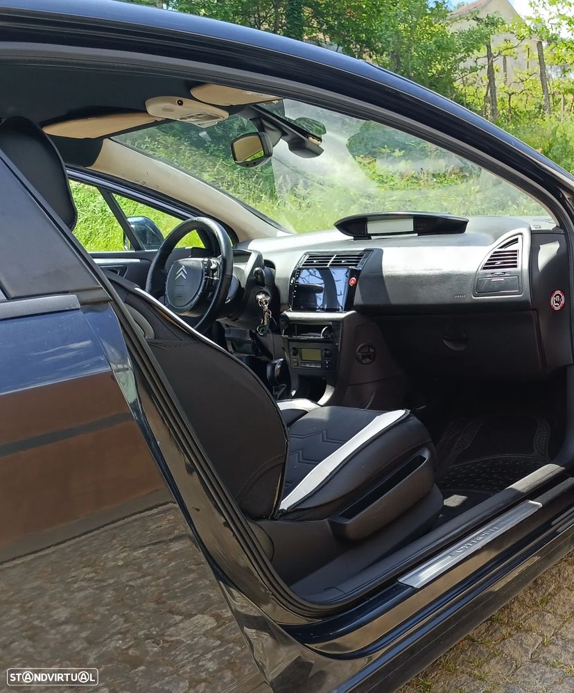 Citroën C4 1.6 HDi 110 VTR - 7