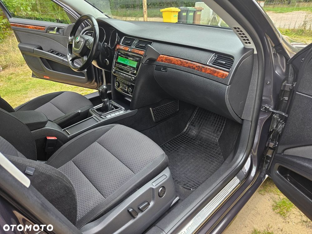Skoda Superb 2.0 TDI 4x4 Elegance - 22