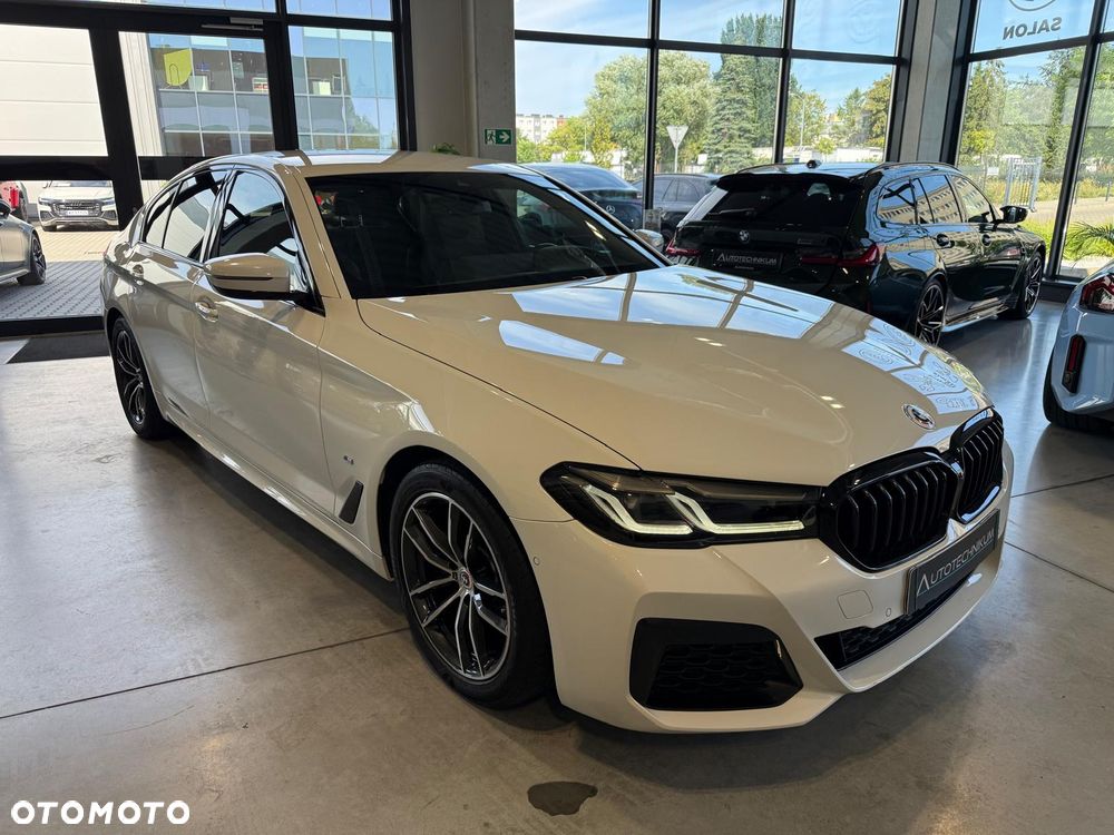 BMW Seria 5 520d MHEV M Sport sport - 3