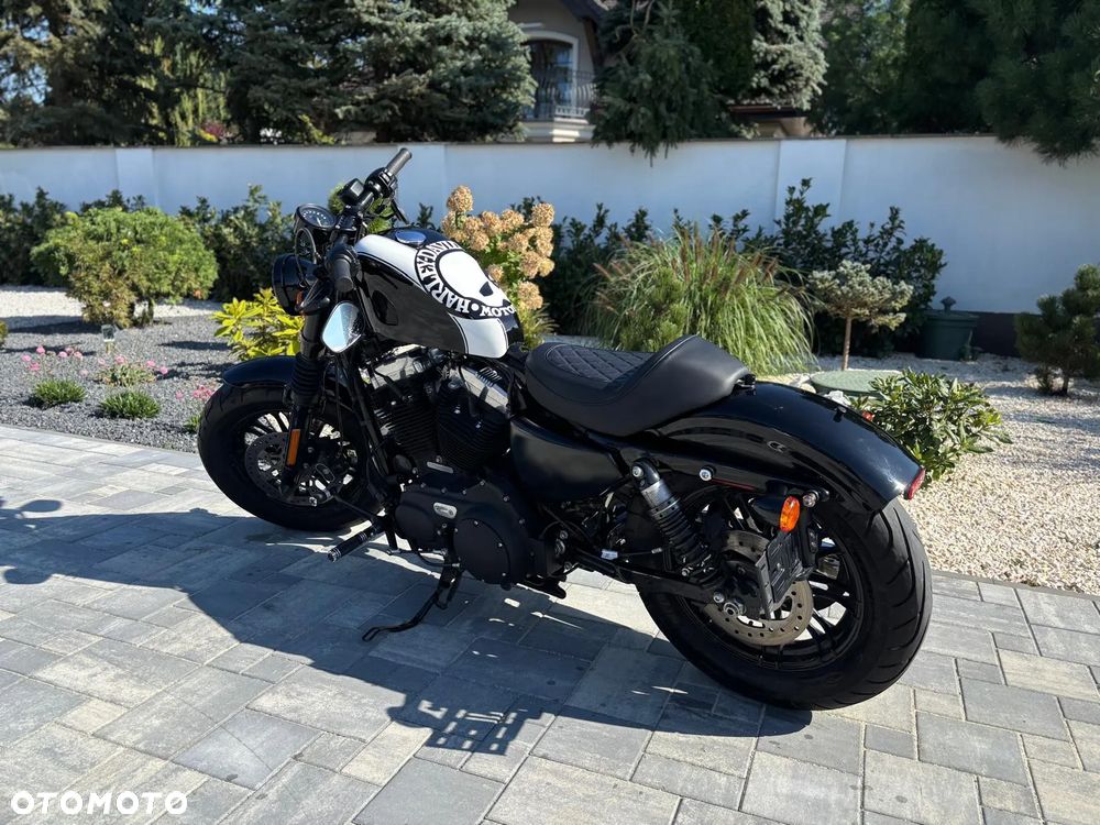 Harley-Davidson Sportster Forty-Eight - 6