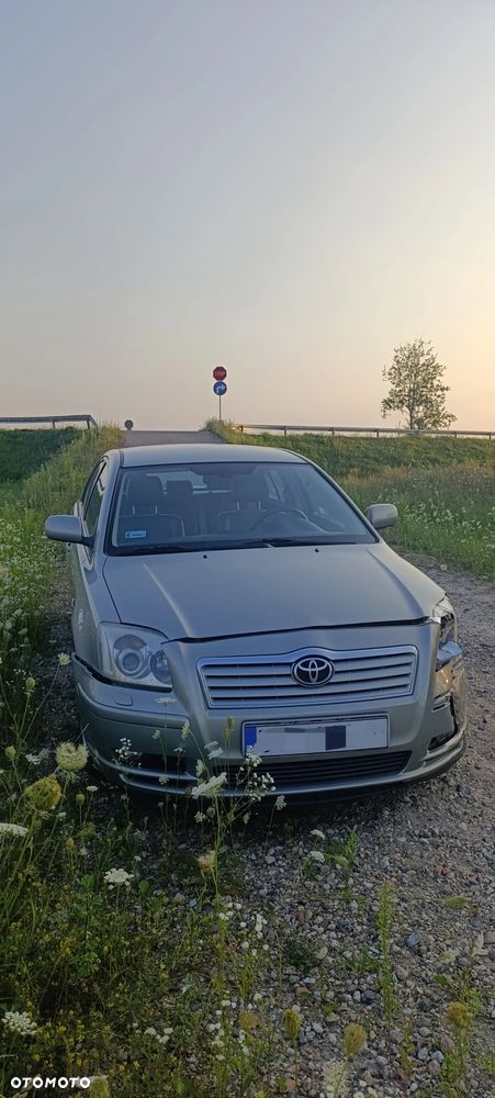 Toyota Avensis - 7
