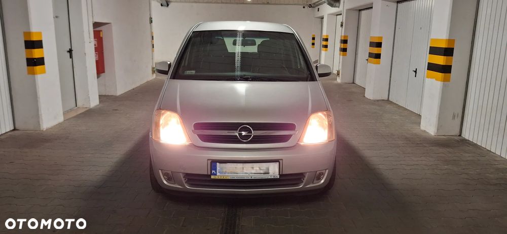 Opel Meriva 1.8 16V Cosmo - 3