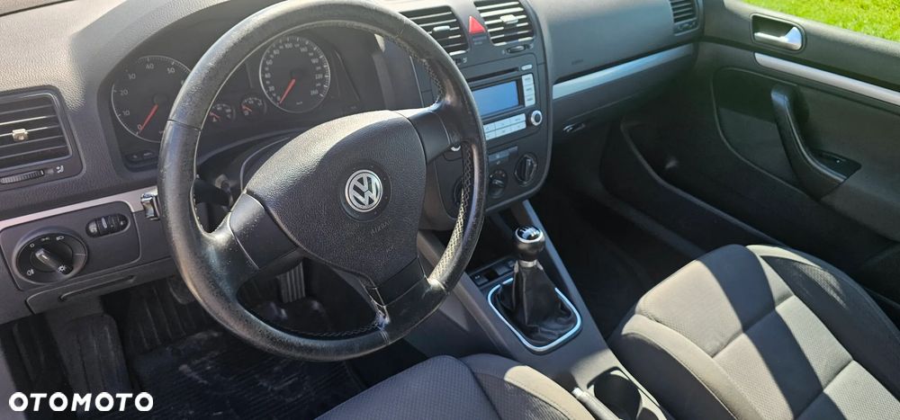 Volkswagen Golf - 9