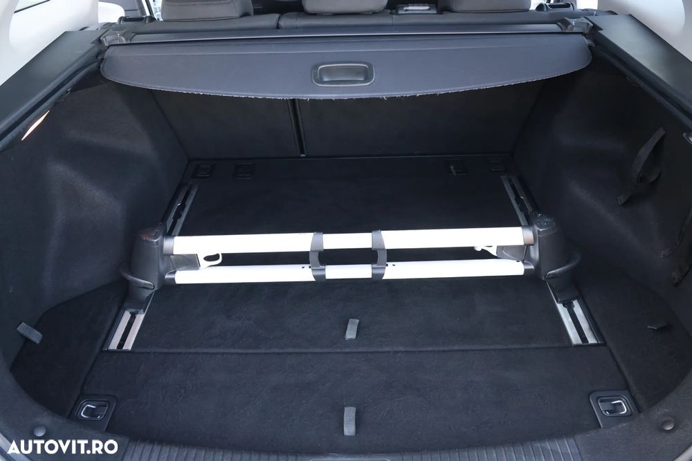 Kia Ceed 1.6 GDI Dream-Team Edition - 32