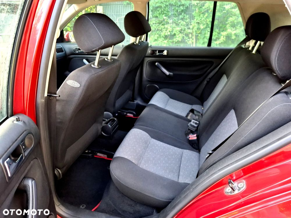 Volkswagen Golf 1.9 TDI 4Mot Highline - 7