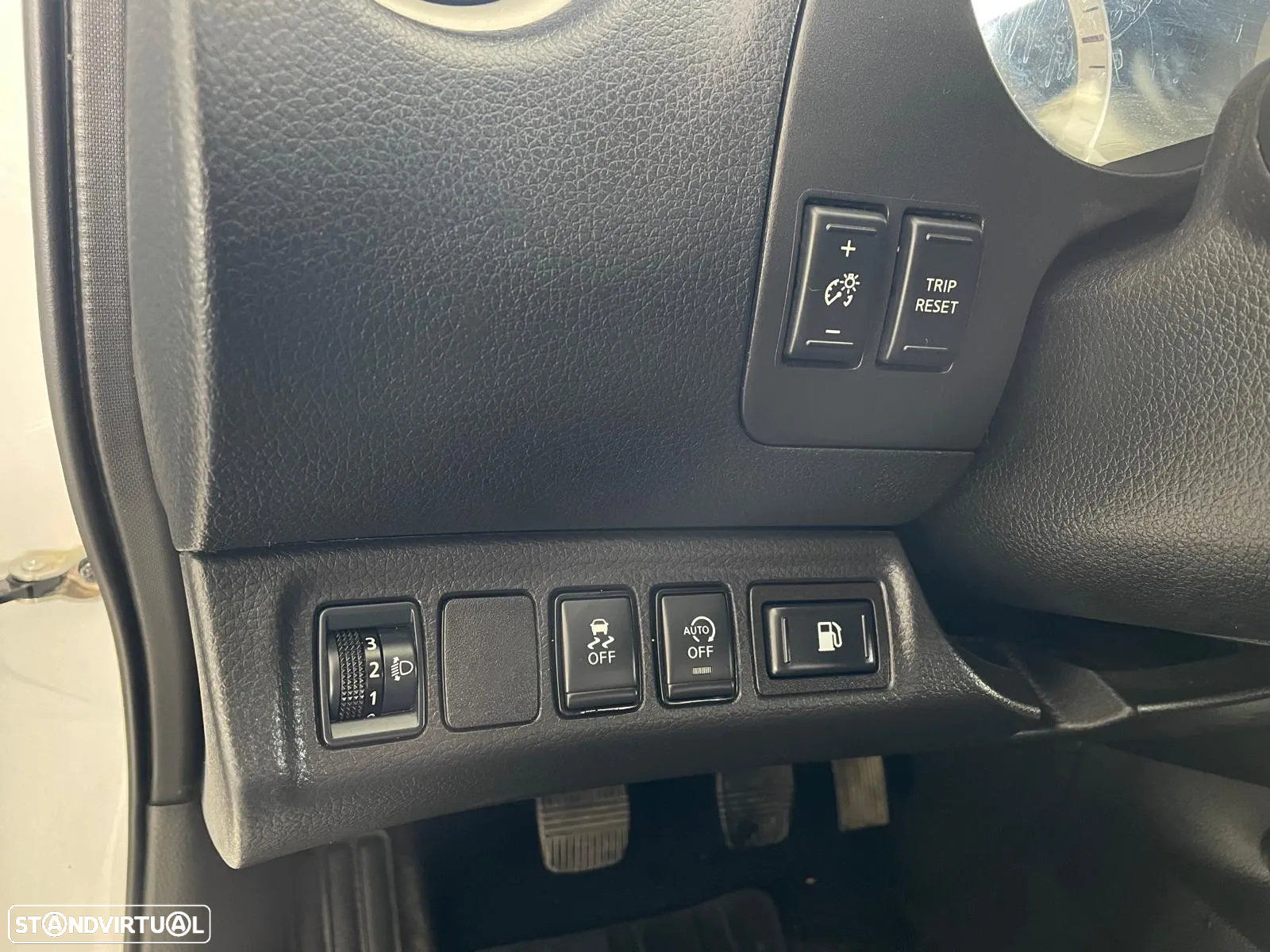 Nissan Navara 2.3 dCi CD 4WD Visia - 22