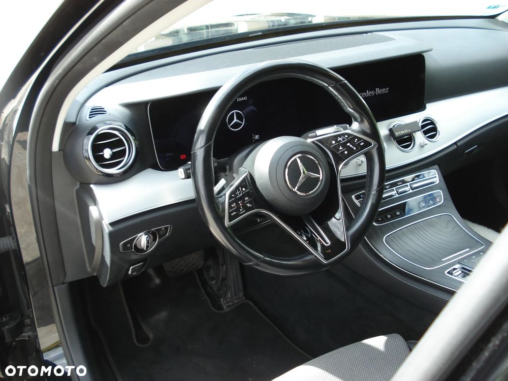 Mercedes-Benz Klasa E 220 d 9G-TRONIC Avantgarde - 14