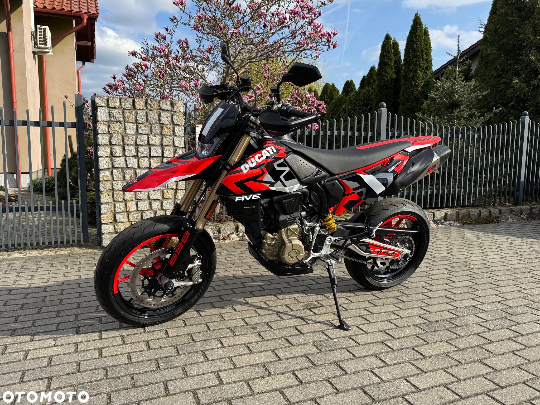 Ducati Hypermotard - 7