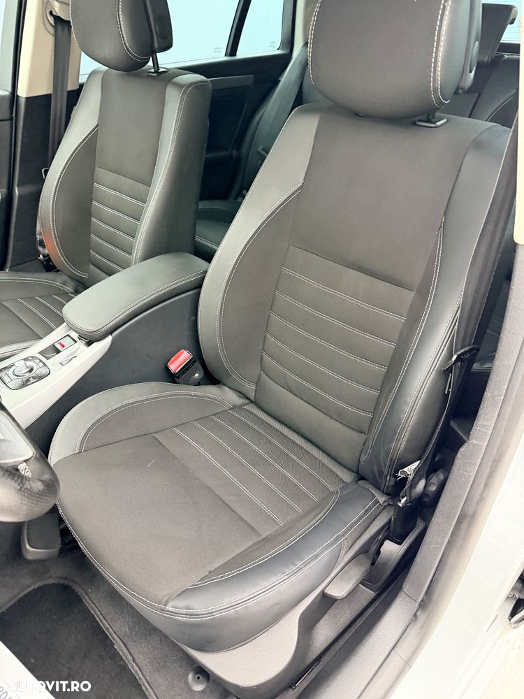 Renault Laguna dCi 110 FAP Dynamique - 9