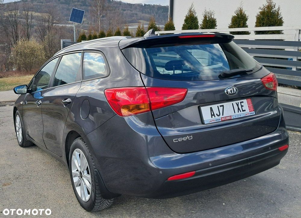 Kia Ceed - 5